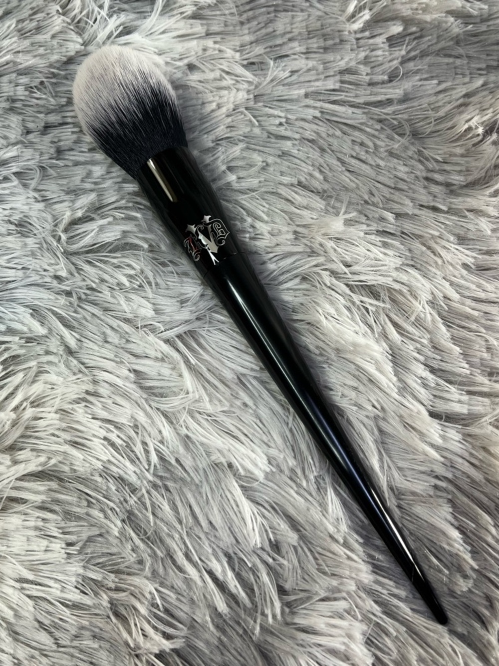 Kat Von D KVD Lock-It Edge Setting Powder Brush #20